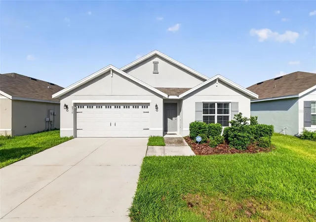 Photo 2 of Single family home for sale at 8510 Triumph Cir, Wildwood, FL 34785 | MLS# G5117573 | Listing updated on 2026-09-30