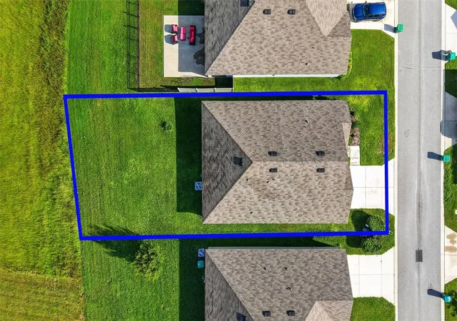 Photo 3 of Single family home for sale at 8510 Triumph Cir, Wildwood, FL 34785 | MLS# G5117573 | Listing updated on 2026-09-30