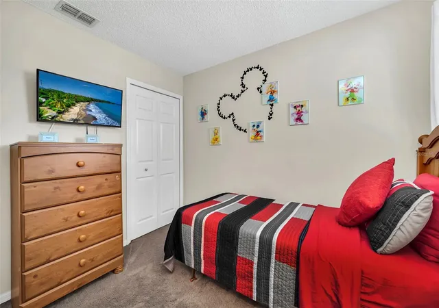 Photo 4 of Single family home for sale at 8538 Sunrise Key Dr, Kissimmee, FL 34747 | MLS# O6440479 | Listing updated on 2026-09-22