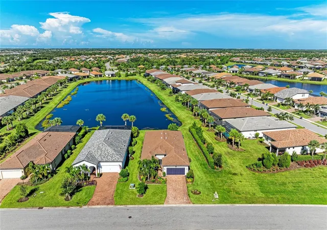 Photo 2 of Single family home for sale at 7683 Summerland Cvs, Bradenton, FL 34202 | MLS# G5117582 | Listing updated on 2026-09-25