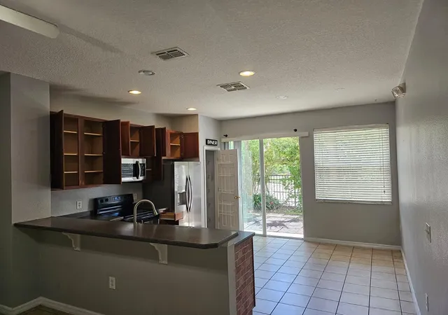 Photo 3 of Townhouse for sale at 5116 Dominica Dr, Kissimmee, FL 34746 | MLS# S5157261 | Listing updated on 2026-09-11