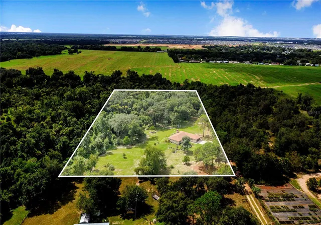 Photo 2 of Single family home for sale at 1701 Champagne Rd, Davenport, FL 33837 | MLS# P4939834 | Listing updated on 2026-10-02