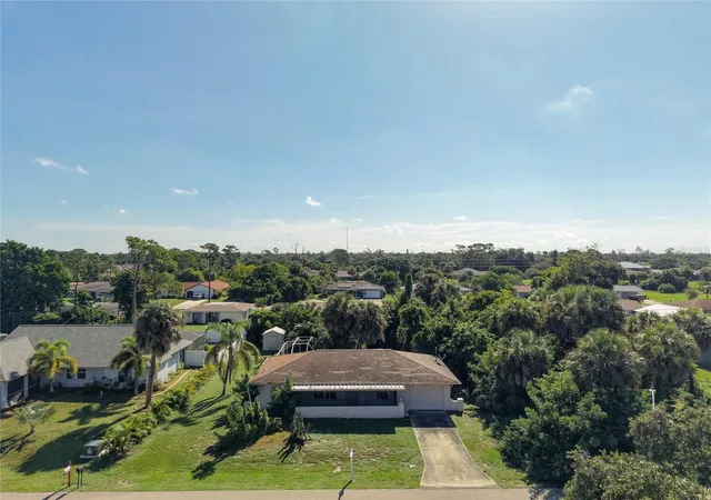 Photo 3 of Single family home for sale at 2094 Carpetgreen St, Port Charlotte, FL 33948 | MLS# C7530564 | Listing updated on 2026-09-19