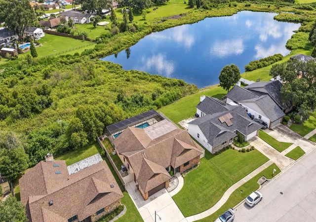 Photo 2 of Single family home for sale at 659 Timber Pond Dr, Brandon, FL 33510 | MLS# TB8547128 | Listing updated on 2026-09-30