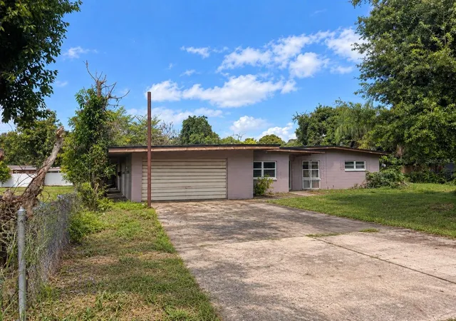 Photo 1 of Single family home for sale at 8506 Dot Ln, Orlando, FL 32809 | MLS# O6440603 | Listing updated on 2026-09-11