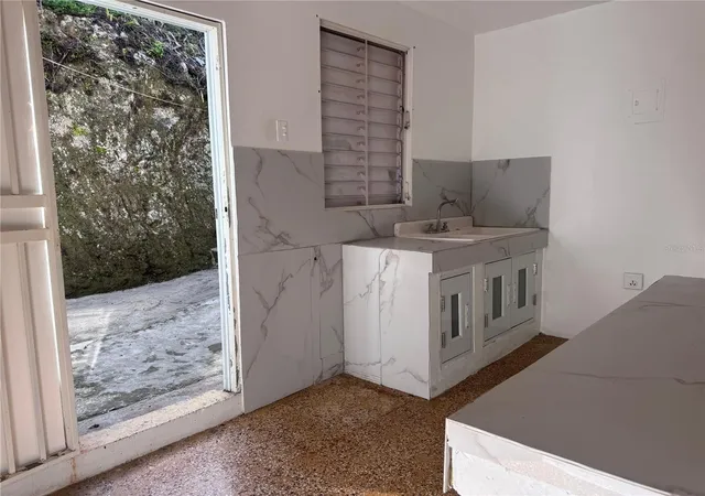 Photo 3 of House for sale at Solar C O Hato Viejo Sec Canta Gallo, Arecibo, PR 00612 | MLS# PR9124076 | Listing updated on 2026-10-22