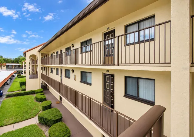 Photo 3 of Condo for sale at 2440 Winding Crk Blvd #307, Clearwater, FL 33761 | MLS# TB8547205 | Listing updated on 2026-09-15