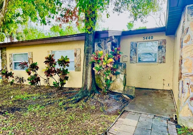 Photo 3 of Single family home for sale at 5440 96th Avenue N, Pinellas Park, FL 33782 | MLS# TB8547215 | Listing updated on 2026-09-23