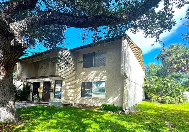 Photo 1 of Townhouse for sale at 6301 23rd Street N, Saint Petersburg, FL 33702 | MLS# TB8547222 | Listing updated on 2026-09-11
