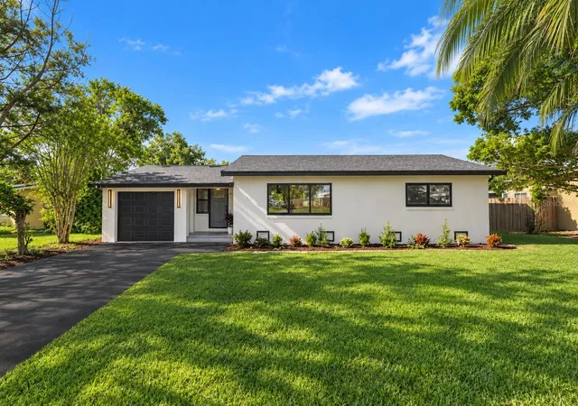 Photo 1 of Single family home for sale at 17 Poinsettia Dr, Debary, FL 32713 | MLS# O6440674 | Listing updated on 2026-09-12