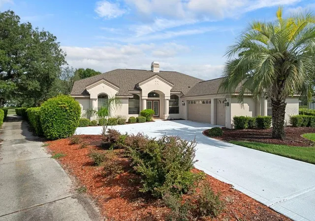 Photo 1 of Single family home for sale at 9463 Savannah Ct, Weeki Wachee, FL 34613 | MLS# W7889380 | Listing updated on 2026-09-14