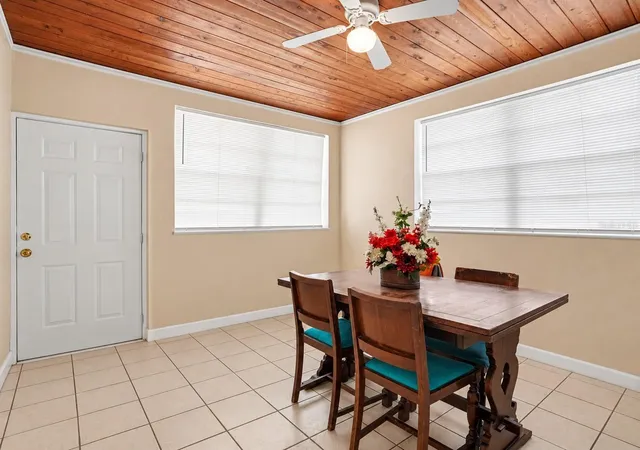 Photo 3 of Single family home for sale at 322 Ne 9th Street, Mulberry, FL 33860 | MLS# TB8547264 | Listing updated on 2026-10-02