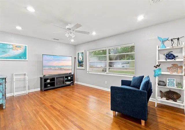 Photo 3 of Single family home for sale at 65 Community Dr, Debary, FL 32713 | MLS# V4951203 | Listing updated on 2026-09-24