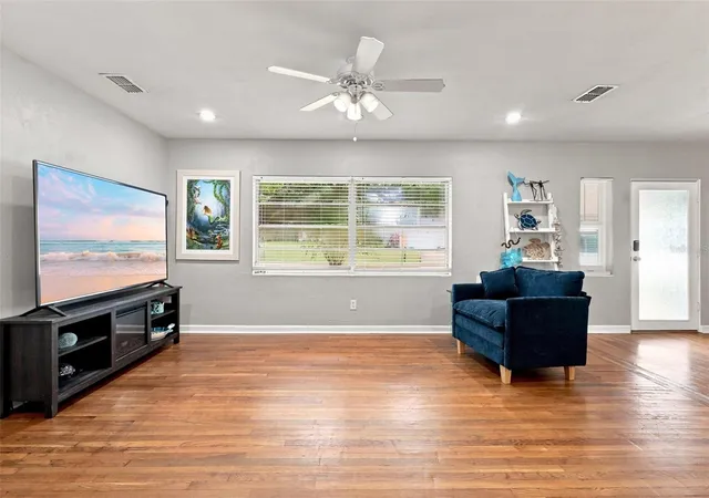 Photo 4 of Single family home for sale at 65 Community Dr, Debary, FL 32713 | MLS# V4951203 | Listing updated on 2026-09-24