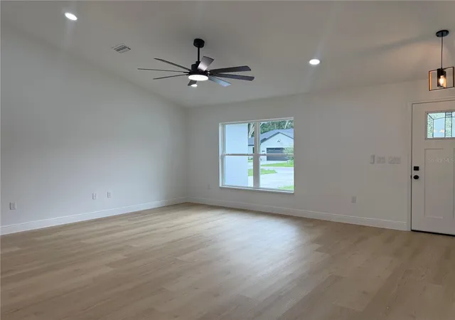 Photo 4 of Single family home for sale at 14460 SE 43rd Terrace, Summerfield, FL 34491 | MLS# OM732023 | Listing updated on 2026-09-24