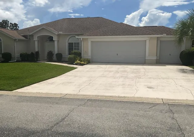 Photo 2 of Single family home for sale at 2084 NW 50th Circle, Ocala, FL 34482 | MLS# O6440704 | Listing updated on 2026-09-21