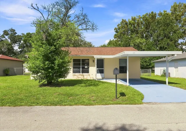 Photo 3 of Single family home for sale at 3850 S Flamingo Ter, Homosassa, FL 34448 | MLS# A4705690 | Listing updated on 2026-09-13