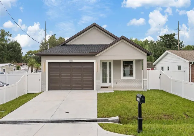 Photo 1 of Single family home for sale at 1307 W Patterson St, Tampa, FL 33604 | MLS# TB8547287 | Listing updated on 2026-09-12