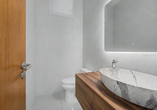 Photo 3 of Single family home for sale at 70 Aqcuamarina, San Juan, PR 00931 | MLS# PR9124081 | Listing updated on 2026-09-11