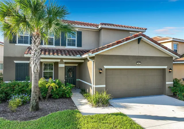 Photo 2 of Single family home for sale at 7647 Oakmoss Loop, Davenport, FL 33837 | MLS# O6440765 | Listing updated on 2026-10-29