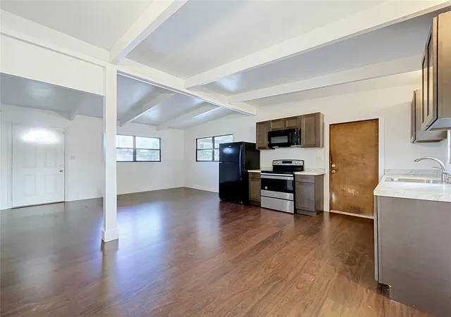 Photo 3 of Single family home for sale at 1310 Warrington Way, Tampa, FL 33619 | MLS# TB8547342 | Listing updated on 2026-09-24