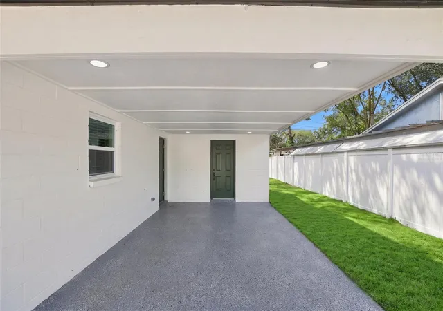 Photo 3 of Single family home for sale at 3214 Acacia St, Lutz, FL 33558 | MLS# TB8547352 | Listing updated on 2026-09-11