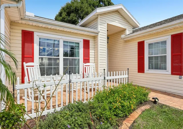 Photo 4 of Single family home for sale at 25121 Meriweather Rd, Leesburg, FL 34748 | MLS# G5117620 | Listing updated on 2026-09-13