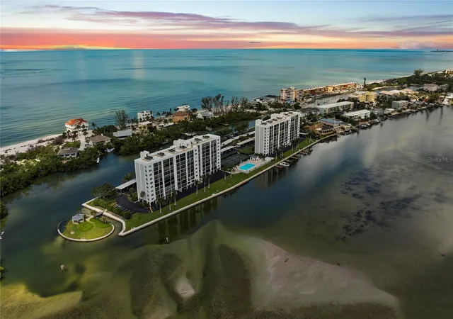Listing Photo 3 - Condo for sale in building located at 9393 Midnight Pass Rd, SIESTA KEY, FL 34242 - Unit #205