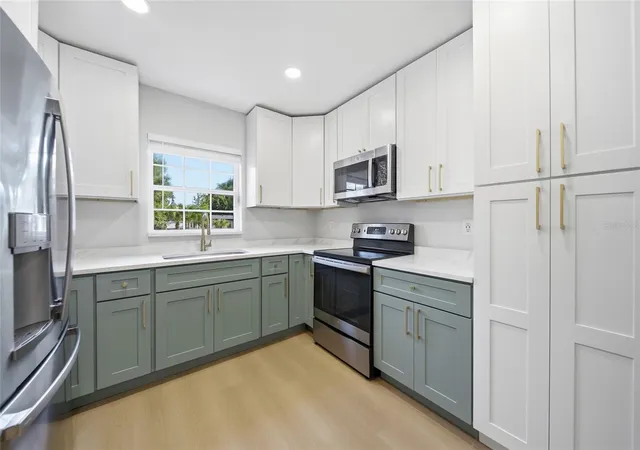 Photo 3 of Single family home for sale at 5401 E 98th Avenue, Temple Terrace, FL 33617 | MLS# TB8547417 | Listing updated on 2026-10-09