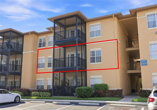 Photo 3 of Condo for sale at 4333 Bayside Village Dr #206, Tampa, FL 33615 | MLS# TB8547418 | Listing updated on 2026-09-11