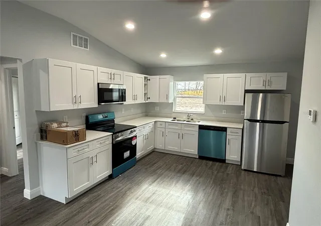Photo 3 of Single family home for sale at 15344 SW 43rd Avenue Rd, Ocala, FL 34473 | MLS# R4911975 | Listing updated on 2026-09-11