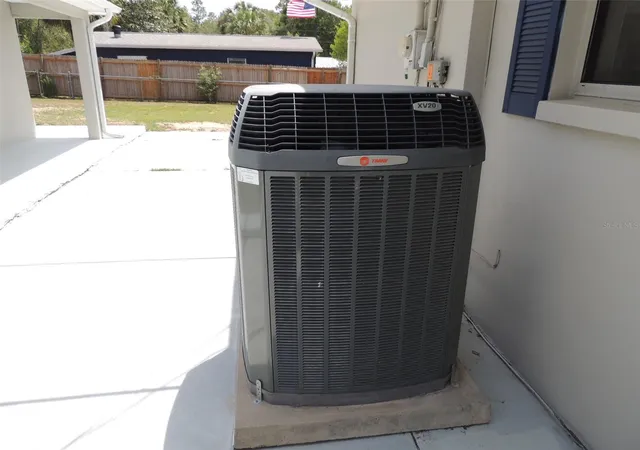 Photo 3 of Single family home for sale at 13250 NE 52nd Place, Williston, FL 32696 | MLS# OM732060 | Listing updated on 2026-09-11