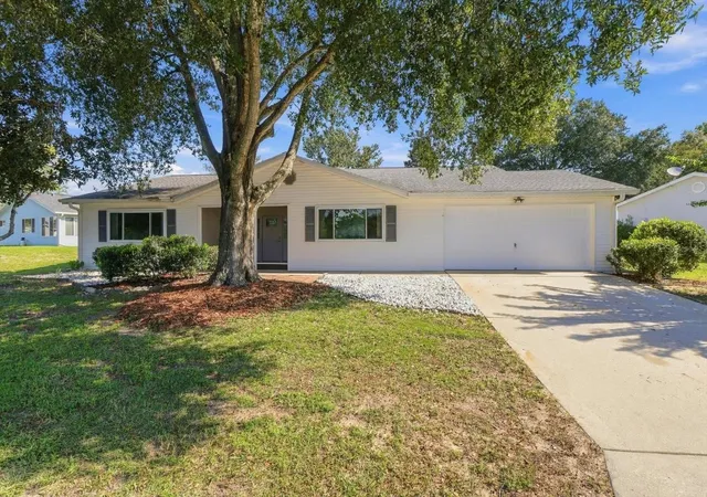 Photo 3 of Single family home for sale at 8771 Sw 116th Lane Rd, Ocala, FL 34481 | MLS# OM732064 | Listing updated on 2026-09-13