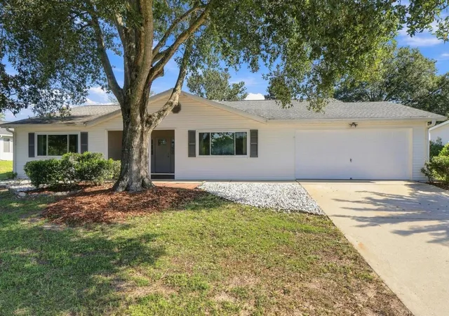 Photo 4 of Single family home for sale at 8771 SW 116th Lane Rd, Ocala, FL 34481 | MLS# OM732064 | Listing updated on 2026-09-13