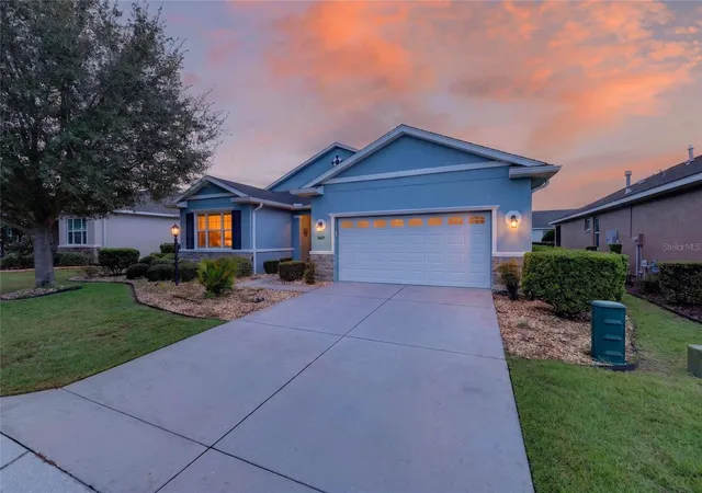 Photo 3 of Single family home for sale at 9429 Sw 98th Terrace, Ocala, FL 34481 | MLS# OM732065 | Listing updated on 2026-09-22