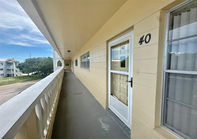 Listing Photo 4 - Condo for sale in building located at 2222 Americus Blvd N, Clearwater, FL 33763 - Unit #40