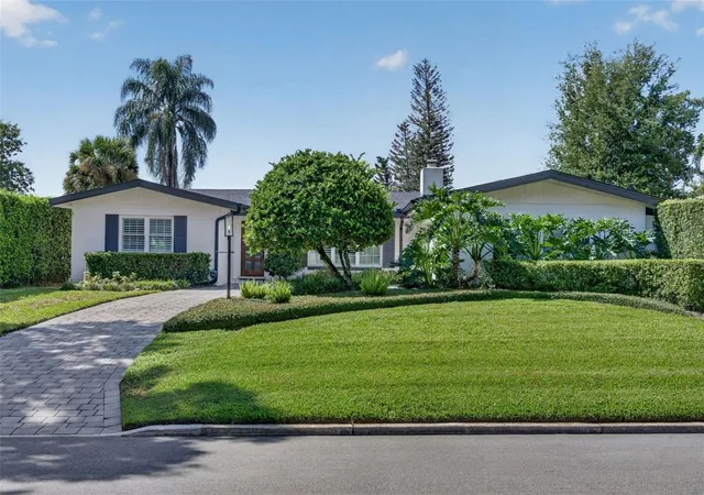 Photo 1 of Single family home for sale at 2414 Chinook Trl, Maitland, FL 32751 | MLS# O6440908 | Listing updated on 2026-09-15