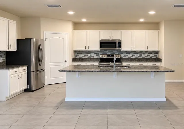 Photo 2 of Single family home for sale at 507 Short Ln, Winter Haven, FL 33881 | MLS# S5157350 | Listing updated on 2026-09-11