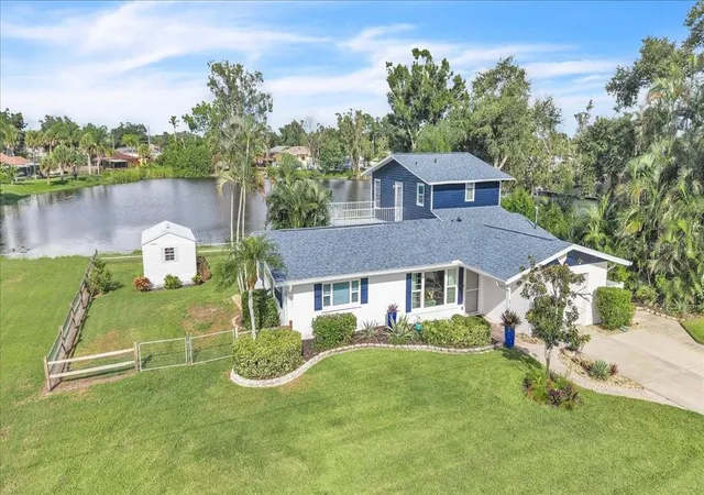 Photo 1 of Single family home for sale at 2947 Argyle Rd, VENICE, FL 34293 | MLS# C7530620 | Listing updated on 2026-10-10