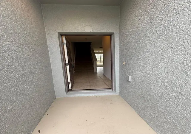 Photo 2 of Townhouse for sale at 4976 White Sanderling Ct, Tampa, FL 33619 | MLS# TB8547559 | Listing updated on 2026-10-02