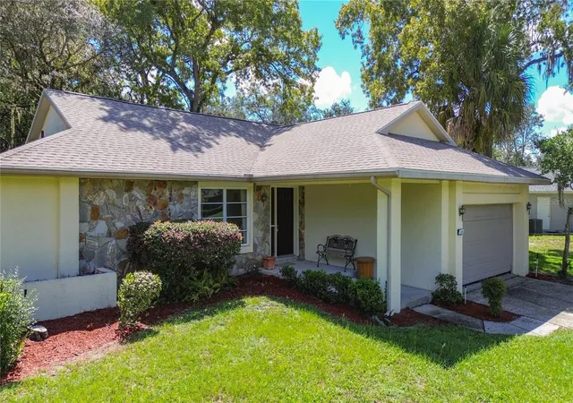 Photo 3 of Single family home for sale at 255 Pine St, Homosassa, FL 34446 | MLS# TB8547566 | Listing updated on 2026-09-11