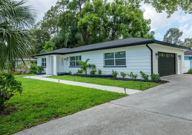 Photo 2 of Single family home for sale at 796 Pinewood Dr, Dunedin, FL 34698 | MLS# TB8547581 | Listing updated on 2026-09-23