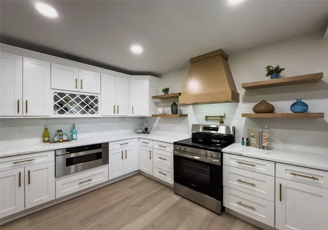 Photo 4 of Single family home for sale at 796 Pinewood Dr, Dunedin, FL 34698 | MLS# TB8547581 | Listing updated on 2026-09-23