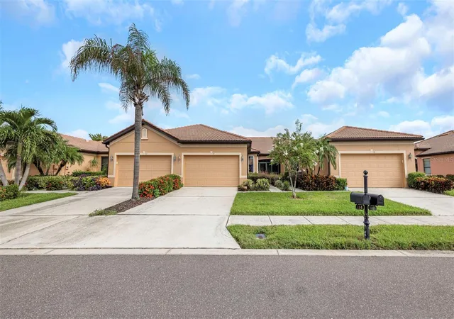 Photo 2 of Single family home for sale at 114 Shell Fls Dr, Apollo Beach, FL 33572 | MLS# TB8547591 | Listing updated on 2026-09-11