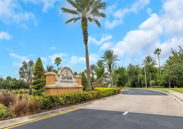Photo 3 of Single family home for sale at 114 Shell Fls Dr, Apollo Beach, FL 33572 | MLS# TB8547591 | Listing updated on 2026-09-11