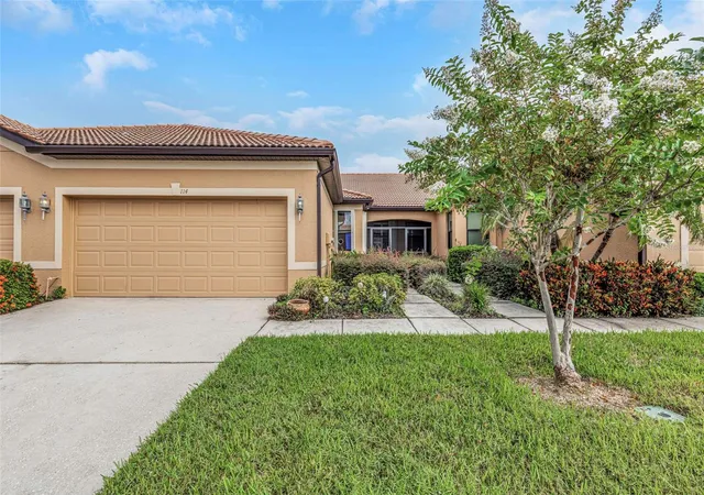 Photo 4 of House for sale at 114 Shell Fls Dr, Apollo Beach, FL 33572 | MLS# TB8547591 | Listing updated on 2026-09-11