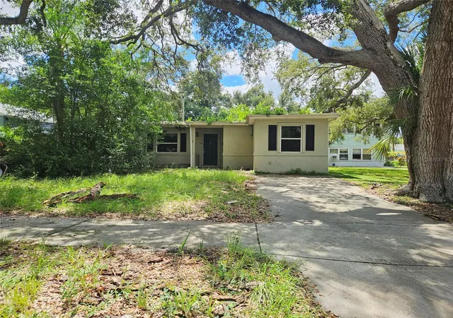Photo 1 of Single family home for sale at 4042 Dartmouth Ave N, Saint Petersburg, FL 33713 | MLS# G5117644 | Listing updated on 2026-10-20