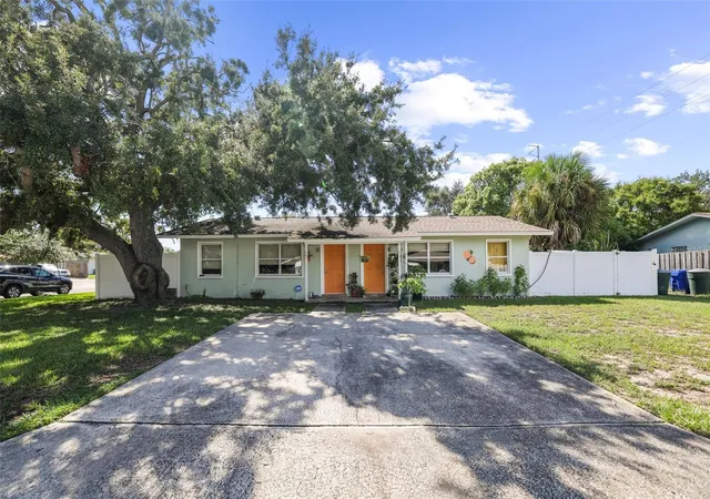 Multi family home for sale at 432 Dogwood Ct, DUNEDIN, FL 34698 | MLS# TB8547661