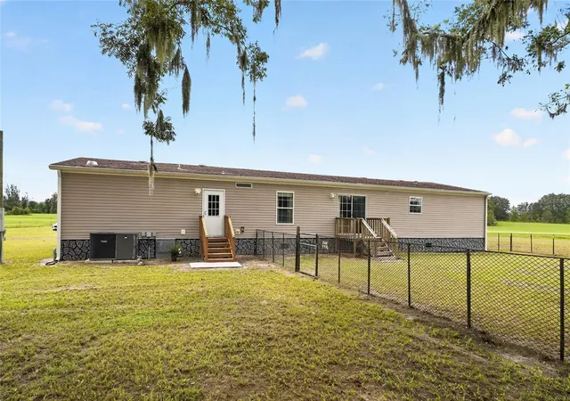 Photo 3 of Single family home for sale at 15271 NE County Rd 339, Trenton, FL 32693 | MLS# OM732089 | Listing updated on 2026-10-02