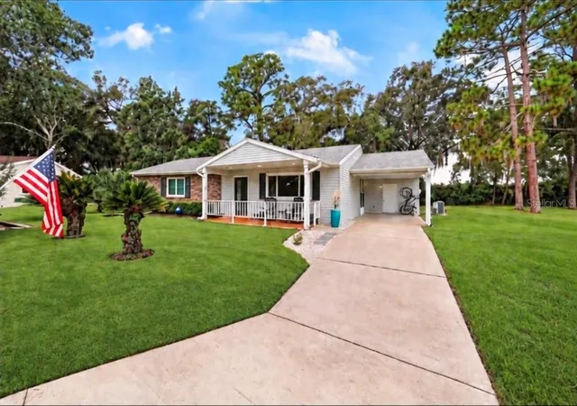 Photo 3 of Single family home for sale at 9282 SW 109th Lane, Ocala, FL 34481 | MLS# OM732090 | Listing updated on 2026-09-15